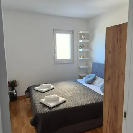 Lucy Apartmán Makarská